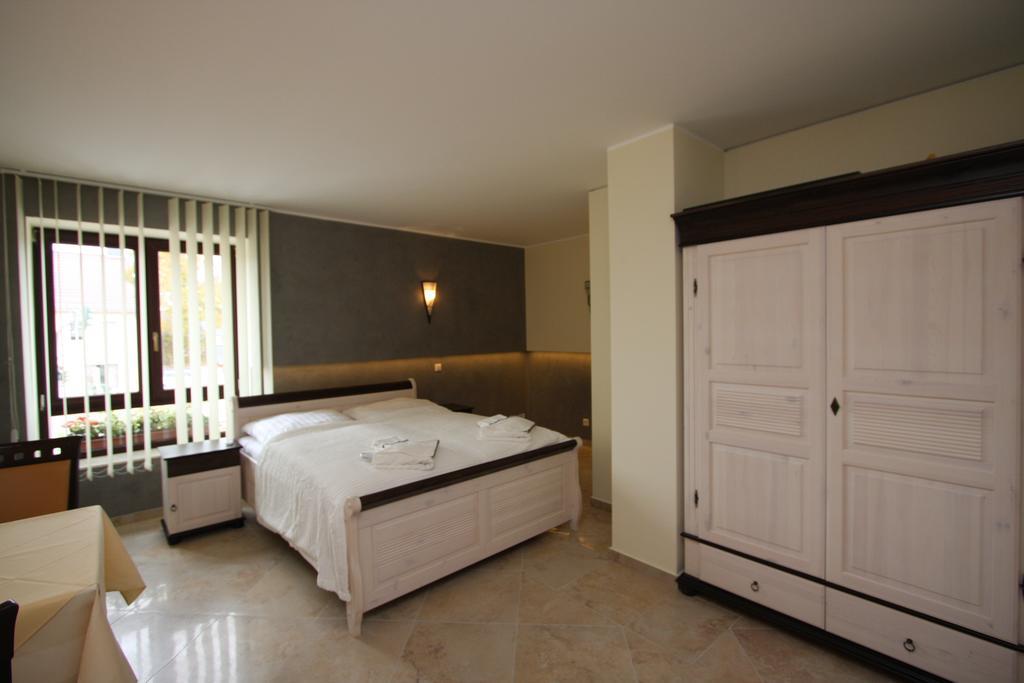 Hotel Da Gianni Gmbh Oranienburg Quarto foto